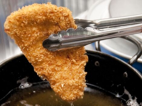 揚げあがったとんかつ